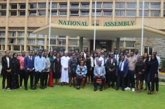 The Alumni Relations Department holds CEO roundtable at Parliament